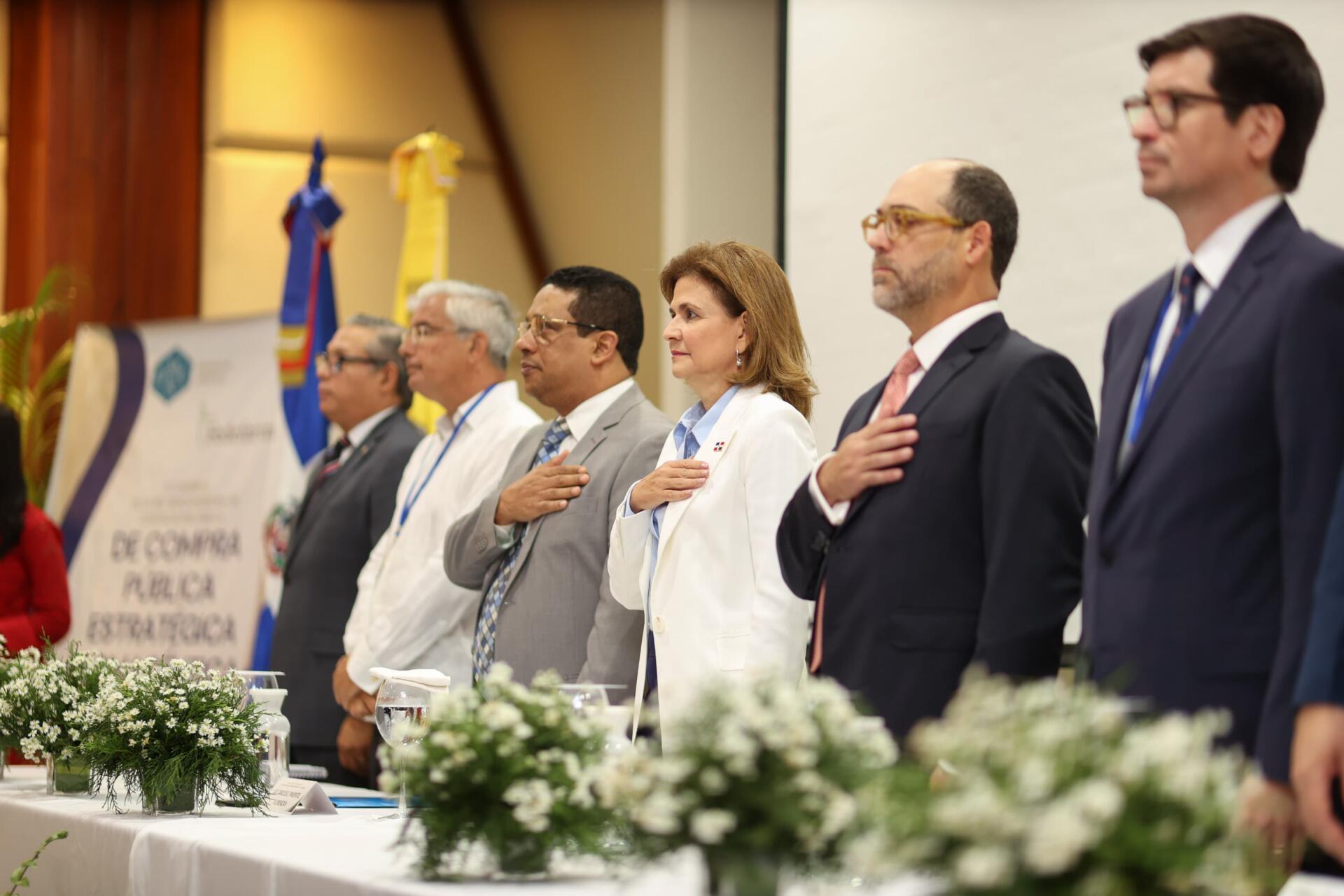 vicepresidenta destaca transparencia en compras del Estado