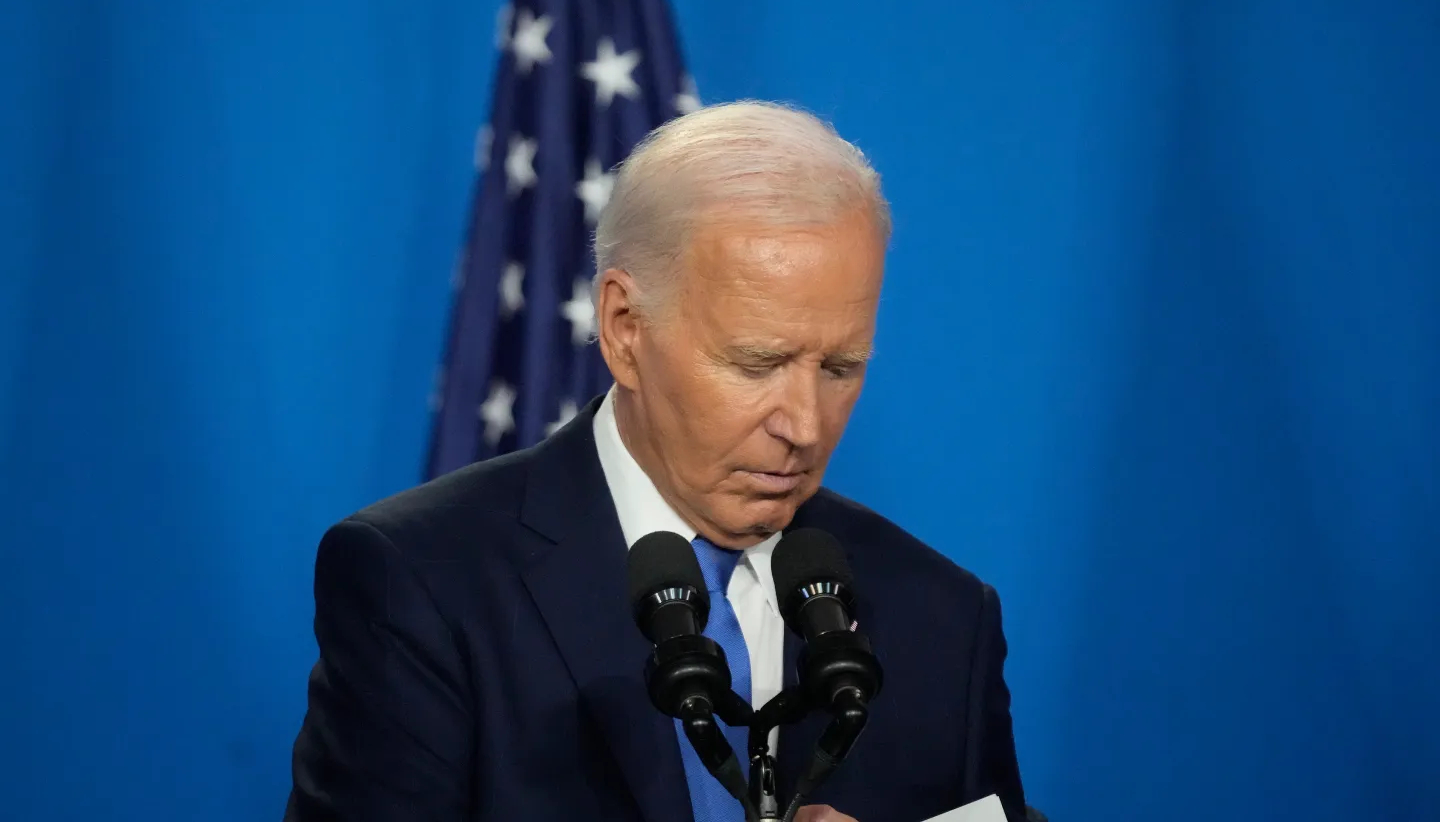 El presidente Joe Biden renunció ayer a la campaña. Foto: Fuente externa