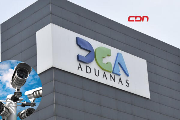 Aduanas realiza pruebas para incorporar cámaras corporales en aforadores. (foto, fuente externa)
