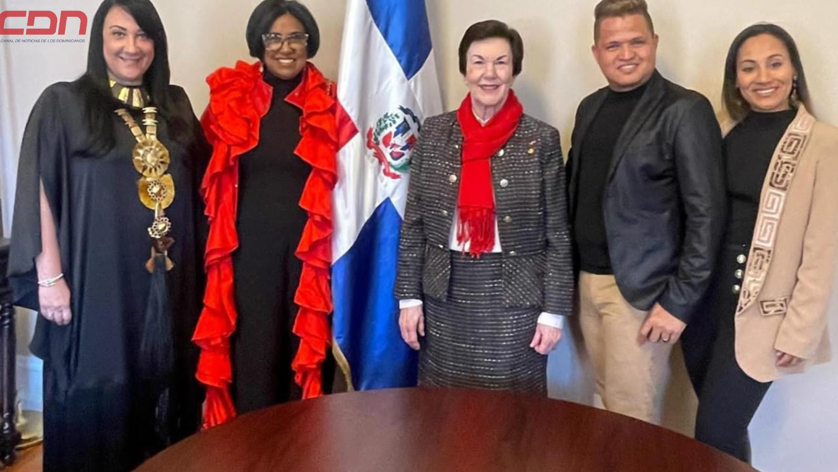 Sonia Guzmán: Diseñadores de moda dominicanos son orgullo nacional