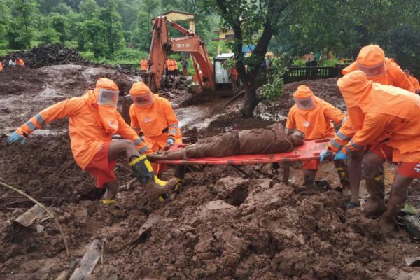 Fuertes lluvias en el sur de la India causan al menos 113 muertos y cientos de desaparecidos