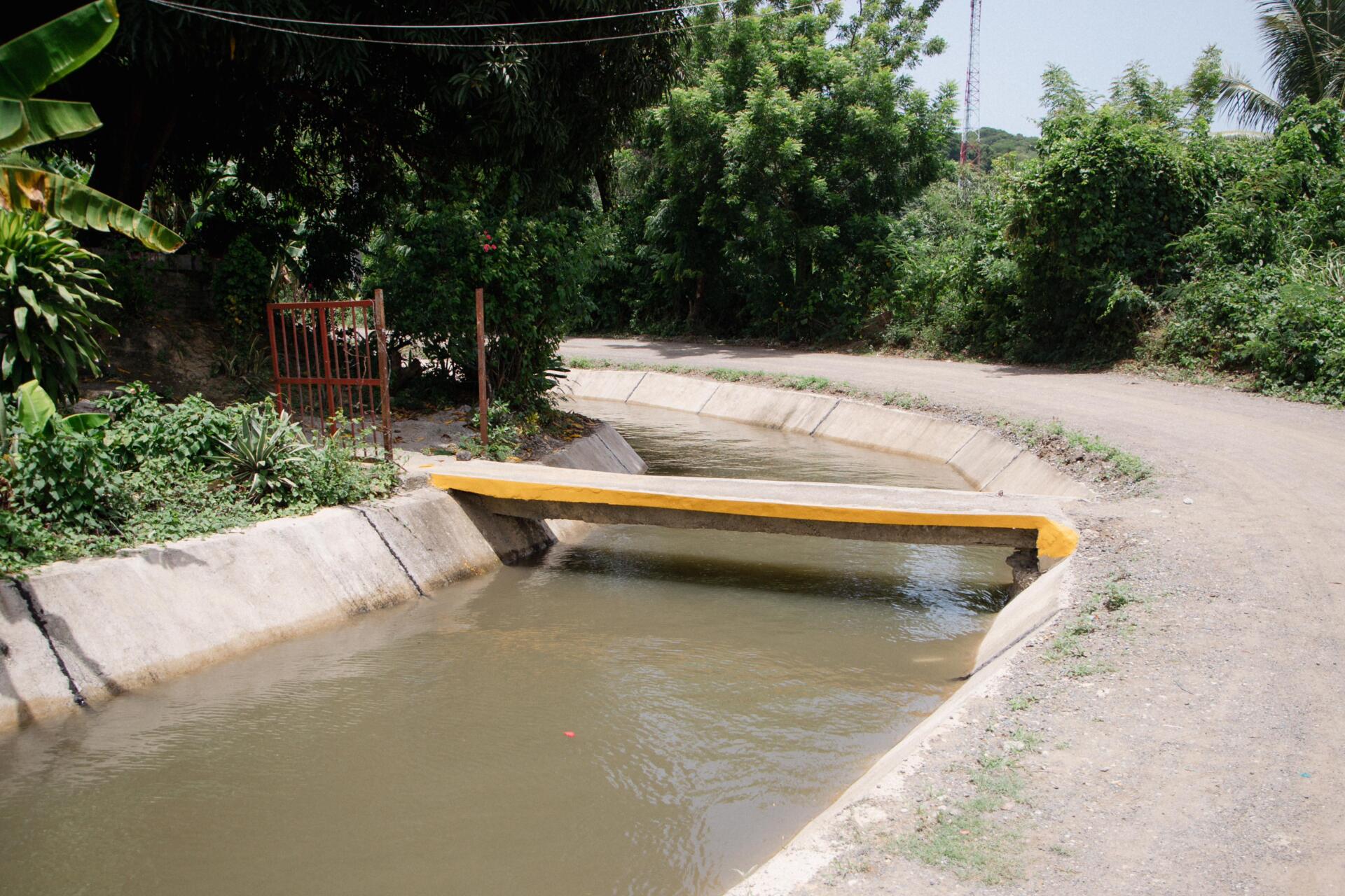EGEHID y el INDRHI ponen en servicio rehabilitado el canal de riego Nizao-Najayo
