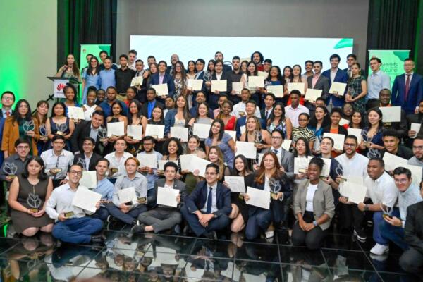 Los candidatos deben proporcionar un currículum vitae, una carta de motivación en inglés. Foto: Fuente externa