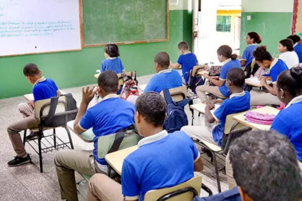 81 mil estudiantes convocados para el nuevo año escolar en San Juan y Elías Piña