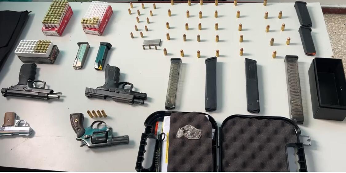 Armas, droga y municiones decomisadas