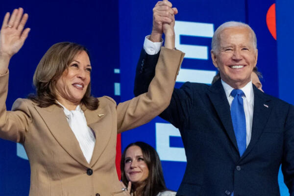 Biden cede el liderazgo demócrata a Kamala Harris