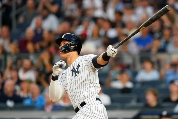 Judge jonroneó por tercer juego consecutivo y podría terminar la temporada regular con 61 cuadrangulares después de que hace dos años llegó a 62 para superar el récord de la Liga Americana de Roger Maris.