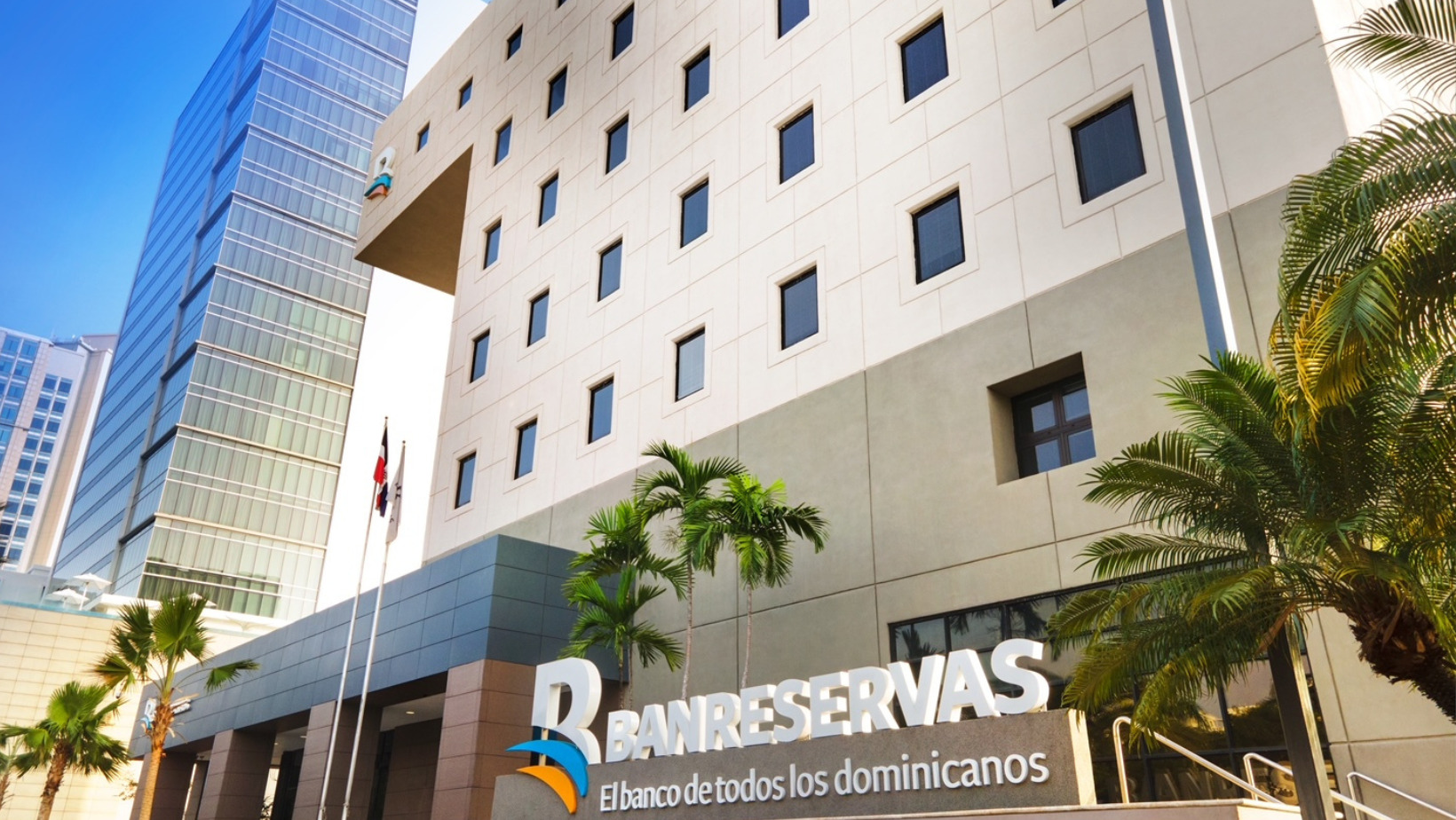 Banreservas aumenta su capital a RD$76,000 MM