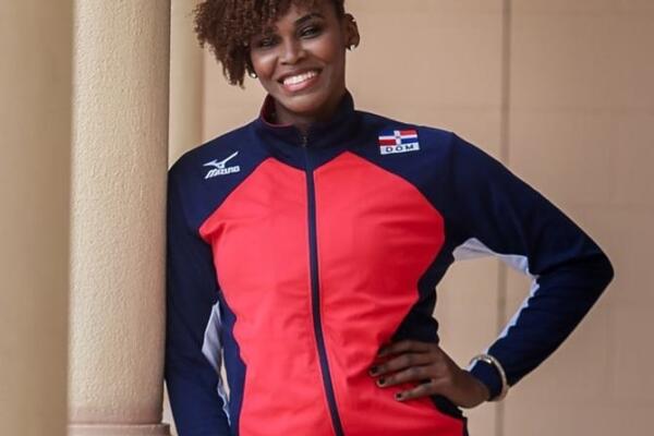 De la Cruz ha sido una de las más grandes jugadoras del Proyecto Nacional de Selecciones de Voleibol Femenino.