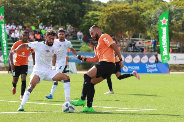 Con el resultado, ambos clubes sumaron un punto, llegando Cibao FC a 16 en la punta del campeonato, mientras que Pantoja alcanzó los 9 puntos, empatando momentáneamente con Moca FC.