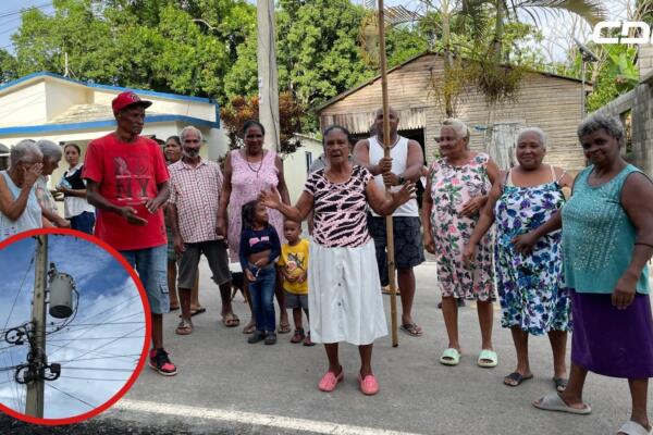 Comunitarios de Sabaneta, Nagua. Foto: CDN Digital