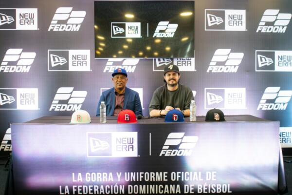 . Este es el primer acercamiento a lo que New Era busca brindar al consumidor dominicano. Combinando la esencia de las noches de Santo Domingo y sus vivos colores, con la elegancia que representa el color negro en una prenda de vestir.