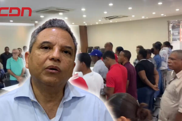  Fidel Santana, embajador de la República Dominicana en Uruguay.