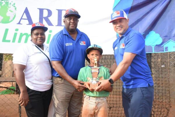 La Liga Julio Benítez, de Santo Domingo Oeste venció 15 por 5 a la liga Mendoza para coronarse campeón y conquistar la Copa Seaboard del Torneo Municipal de la Asociación de la Provincia Santo Domingo (ABEPROSADO), en la Categoría U10 