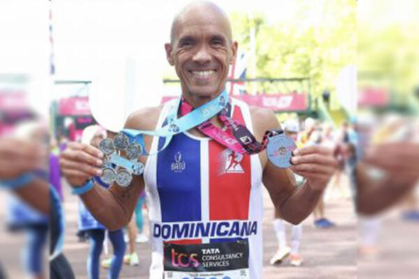 El nativo de Santiago posee una importante experiencia que incluye los seis grandes maratones del mundo, circuito que incluye las carreras de Boston, Nueva York, Chicago, Berlín, Londres y Tokio.