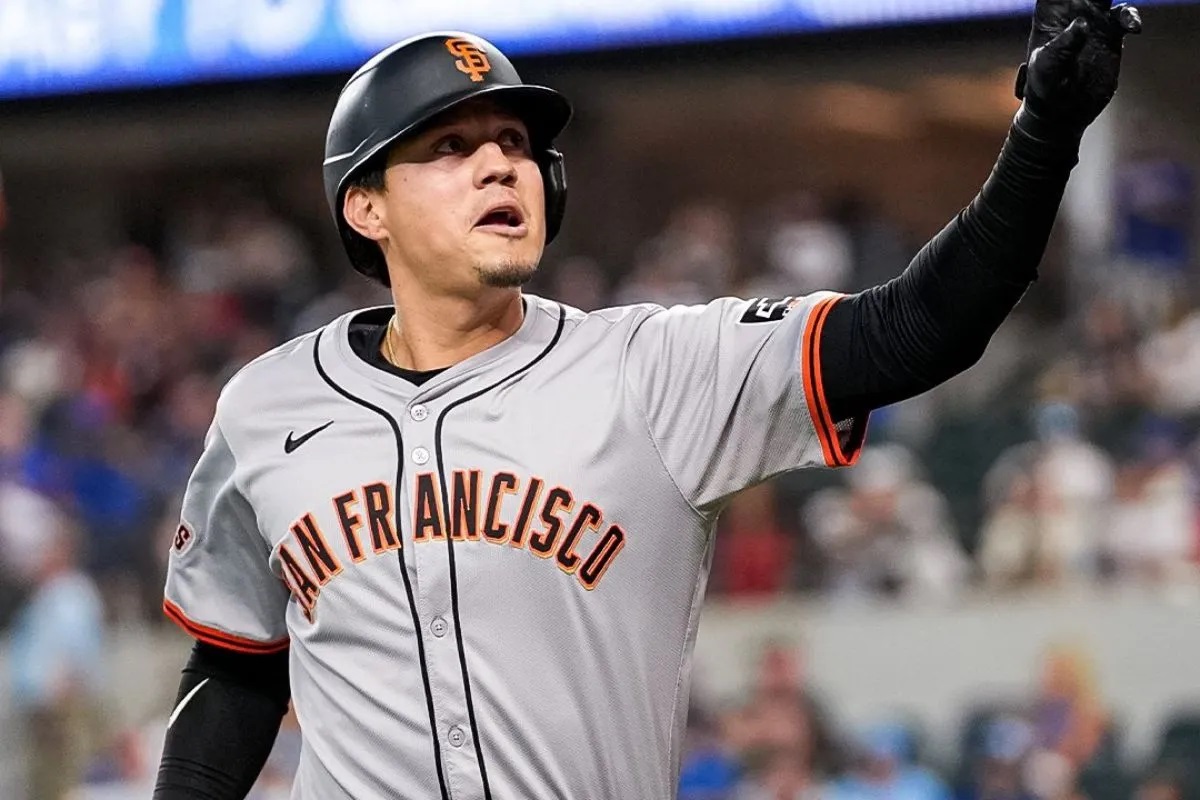 Flores participó por última vez en un partido el 23 de julio contra los Dodgers y pasó a la lista de lesionados el 25 de julio (retroactivo al 24 de julio). El infielder había vuelto a la acción de la misma dolencia el 9 de julio.