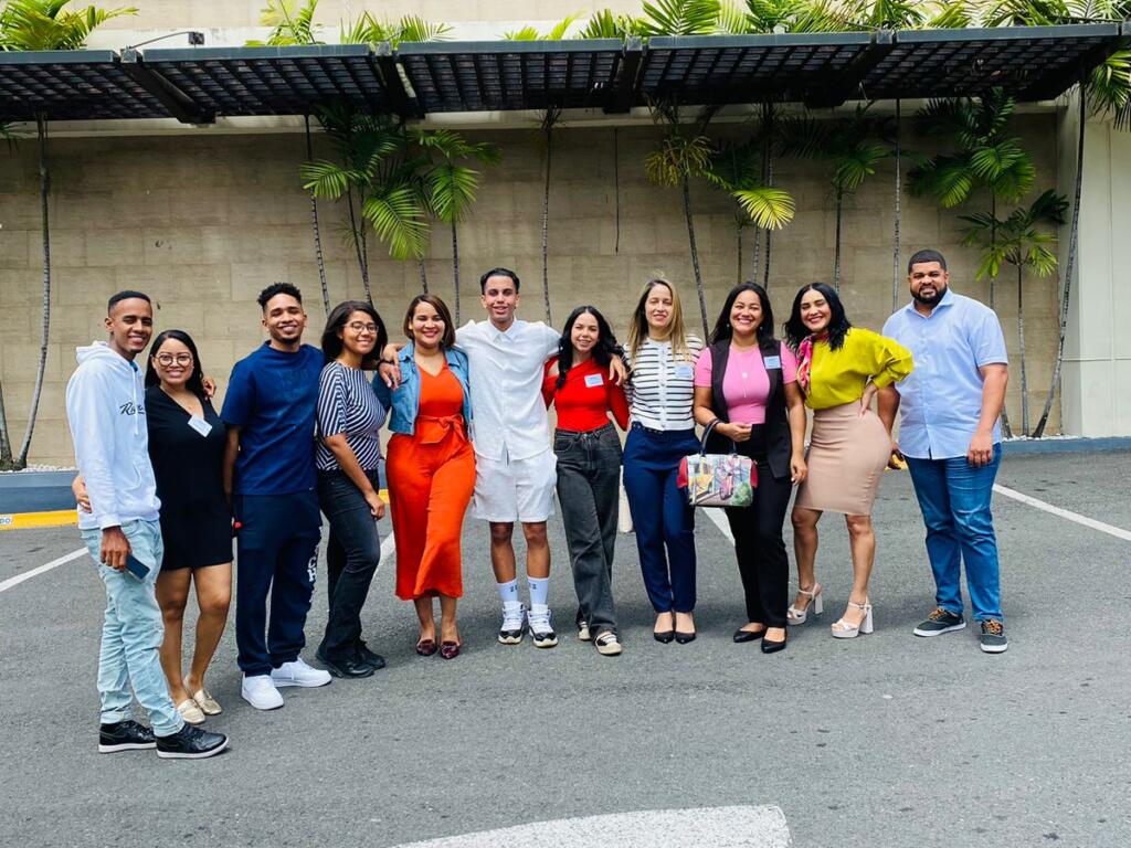 Estudiantes de EDOCO asistieron a Multimedios del Caribe