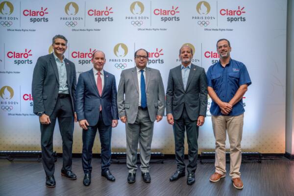  Shariff Quiñones, Omar Acosta, Franklin De La Mota, Carlos Cueto y Manuel Luna.
