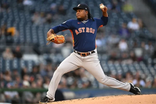Framber Valdez lanzó 8.2 IL sin hit en los resultados de MLB del 6 de agosto.