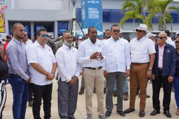 Gobierno inicia titulación de viviendas y solares en La Romana