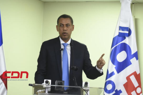 Guido Gómez asume la presidencia de Indotel y anuncia iniciativa contra emisoras ilegales