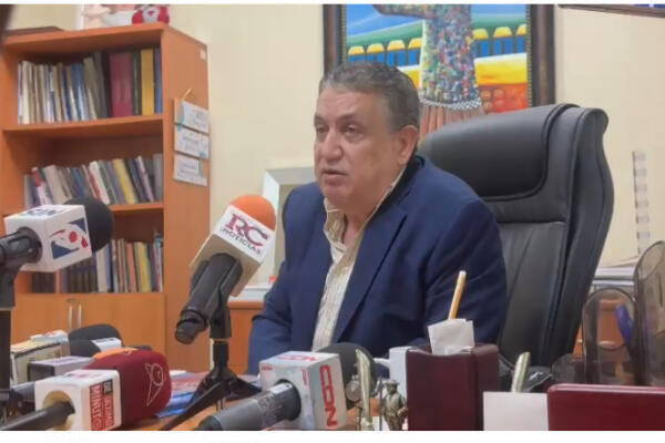 Gustavo Sánchez llama a Abinader a no avasallar