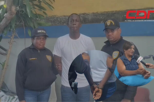 Apresaron en Los Alcarrizos a un presunto delincuente acusado de propinar nueve puñaladas a una mujer durante un asalto. Foto: CDN Digital 