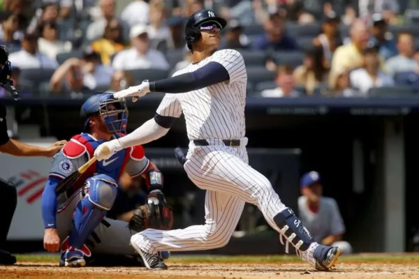 Juan Soto entró este domingo en el club de dominicanos con 30 o más jonrones