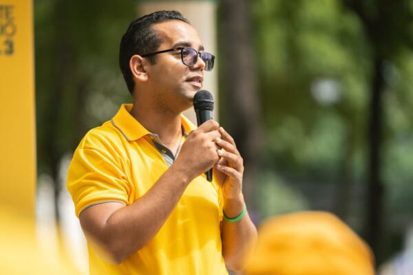 El comunicador y dirigente político  renunció al partido Frente Amplio. Fuente externa 