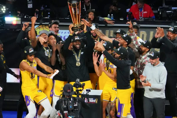 La Copa de la NBA vuelve para su segundo año y seguirá celebrándose los martes y los jueves, luego de que el 2023 ganaron los Lakers.