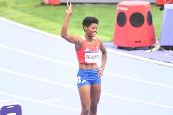 Marileidy Paulino, doble medallista olímpica, correrá, dominó de manera fácil su heat en las preliminares de los 400m planos en París 2024.