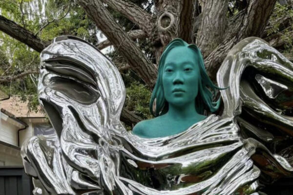 Escultura con la que Mark Zuckerberg sorprende a su esposa, Priscilla Chan. 