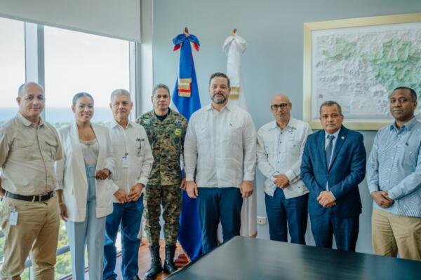 Ministro de Medio Ambiente impulsa acciones para prevenir delitos ambientales