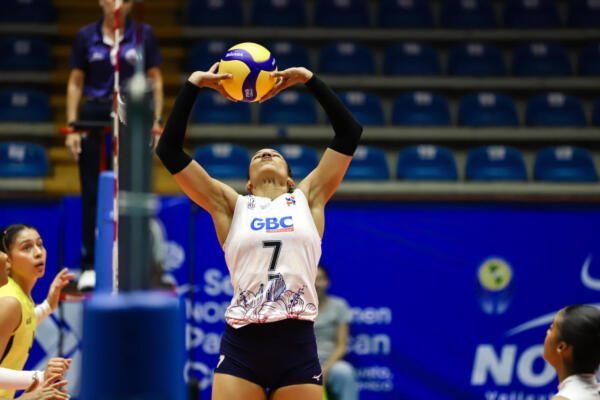Niverka, capitana de las Reinas del Caribe, coloca ante Colombia