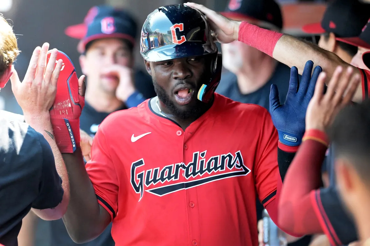 Novato sensación dominicano hace historia con Guardianes