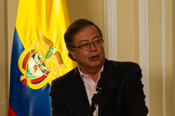 Petro dice que venezolanos deben llegar a acuerdo sobre presidente y para cesar violencia. Foto fuente externa