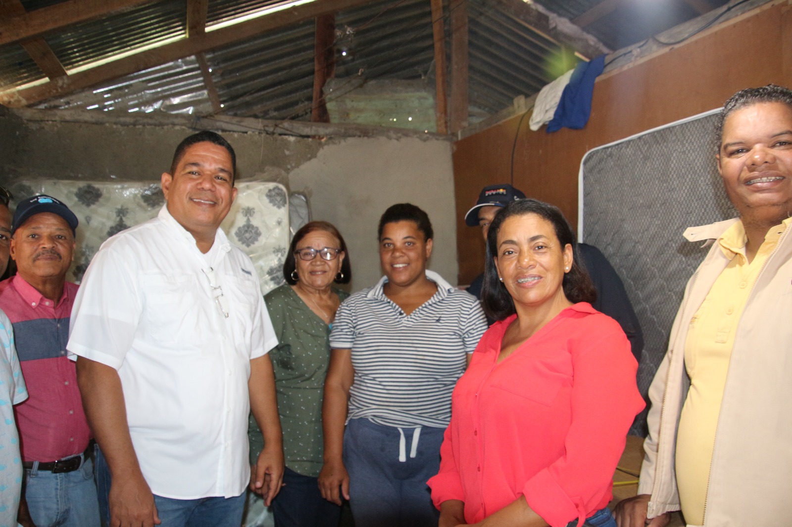 Detalles del adjunto Plan-Social-lleva-ayuda-a-los-Arroyos-Barahona