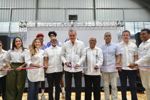 Presidente Abinader entrega nuevas obras en el país
