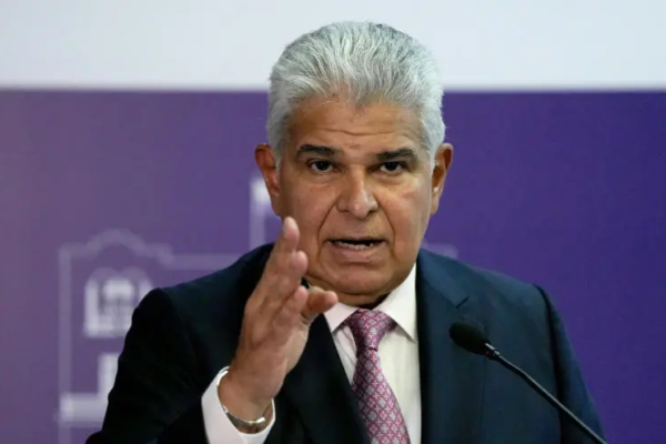 Presidente de Panamá José Raúl Mulino