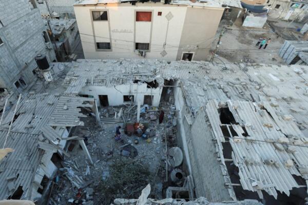Al menos 12 muertos en un bombardeo israelí contra dos escuelas en Ciudad de Gaza