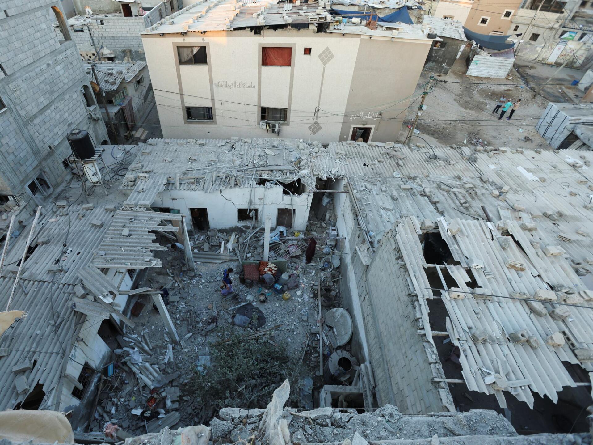 Al menos 12 muertos en un bombardeo israelí contra dos escuelas en Ciudad de Gaza