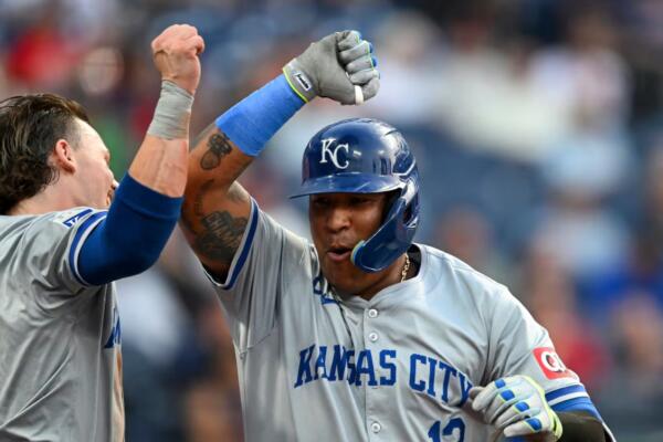 Salvador Pérez dio dos jonrones para Kansas City en los resultados de MLB de este 26 de agosto