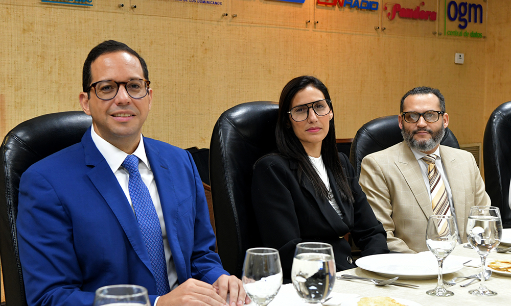 El ministro y viceministros del MAP trabajan en modernizar la institución.