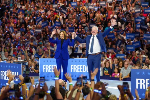 Tim Walz acepta la nominación demócrata para ser vicepresidente junto con Kamala Harris. FOTO: Twitter Kamala
