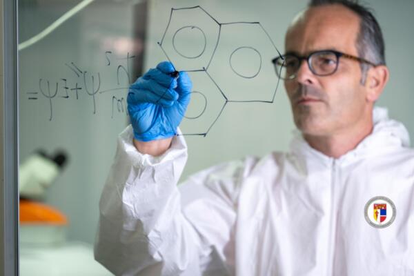 Reconocen a PUCMM como la universidad número uno del país  