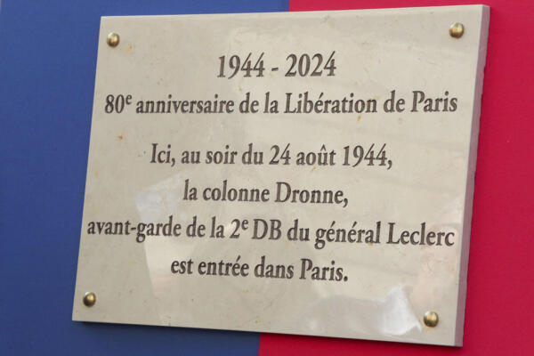  La placa recuerda la entrada de la llamada 'columna Dronne' en el sur de París