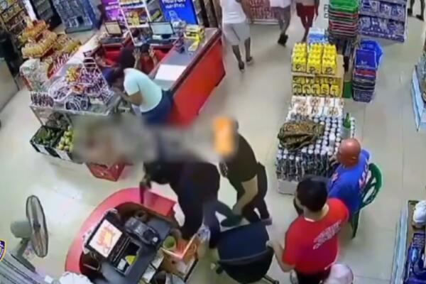 Policía busca a delincuentes que asaltaron supermercado en Santo Domingo Oeste