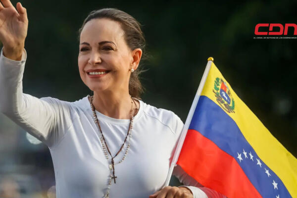 María Corina insta a asumir la necesidad de una «transición ordenada» en Venezuela