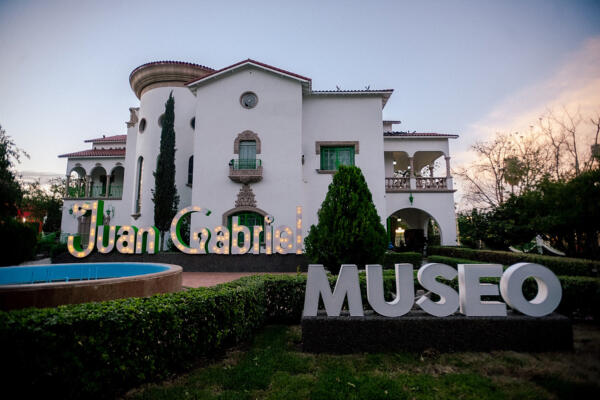 Fotográfica  de la casa Museo de Juan Gabriel | EFE 