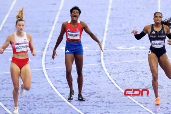 Marileidy Paulino gana la medalla de oro en los 400 mts de París